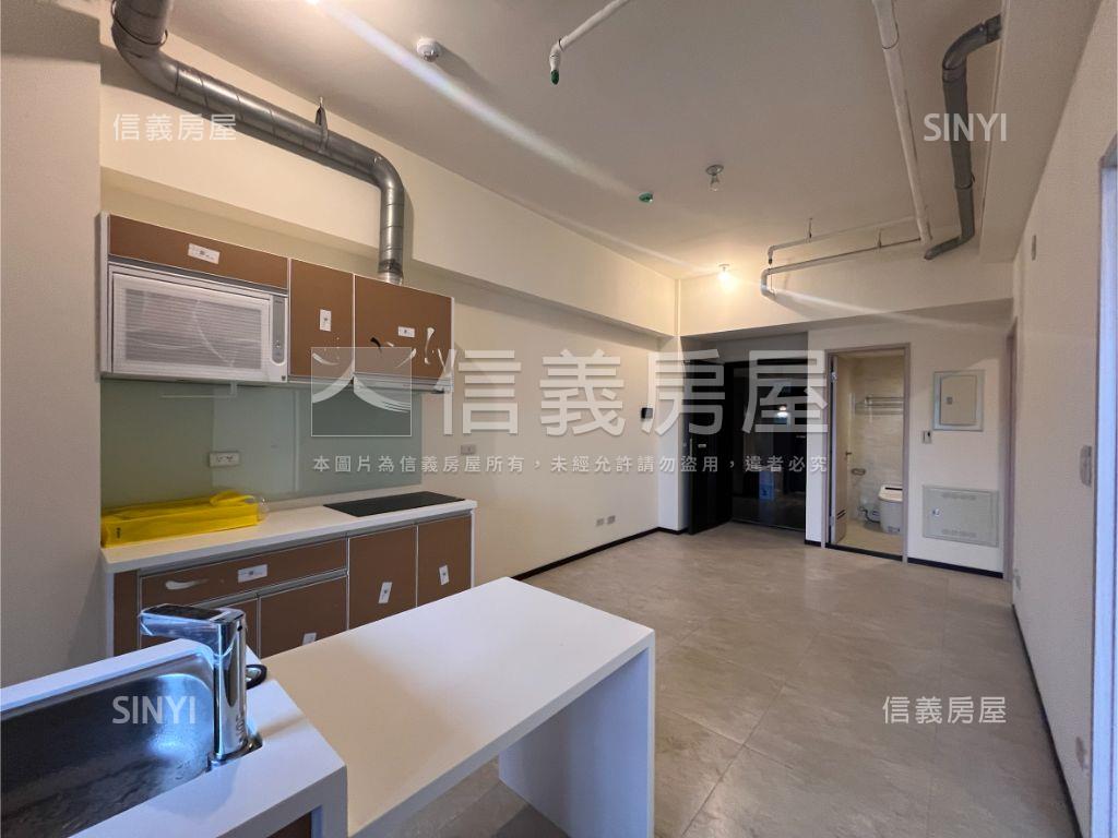 泊心港灣綠園私藏兩房車位房屋室內格局與周邊環境