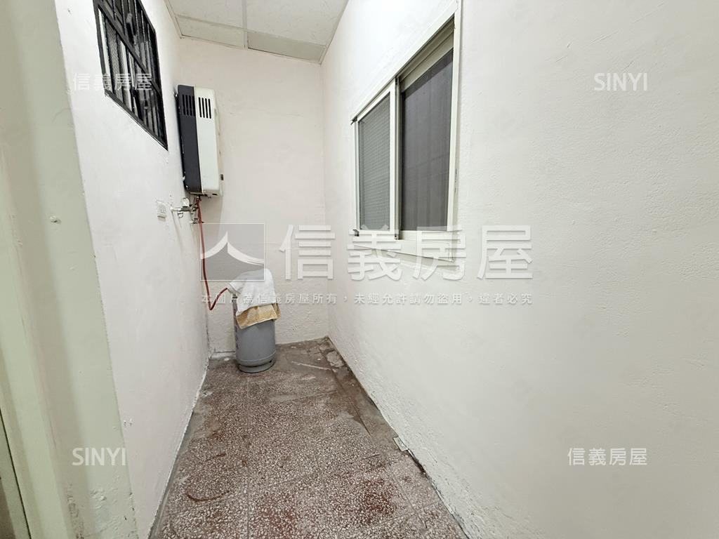 近未來Ｇ０３介壽邊間透天房屋室內格局與周邊環境