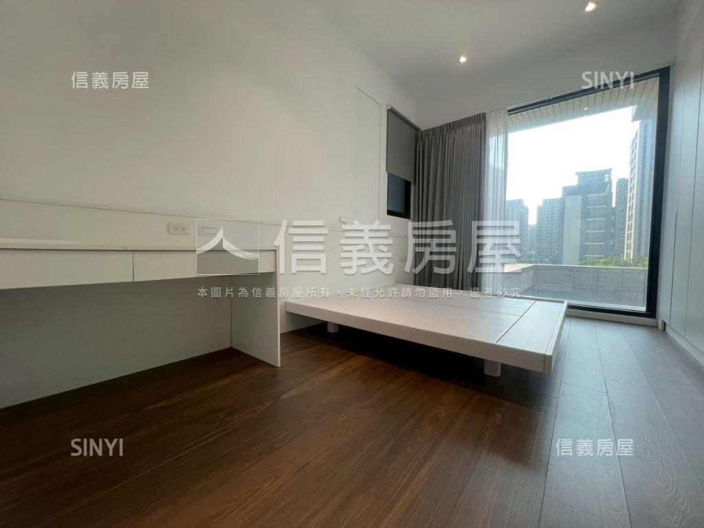 近青塘園青墨雧３房車位房屋室內格局與周邊環境