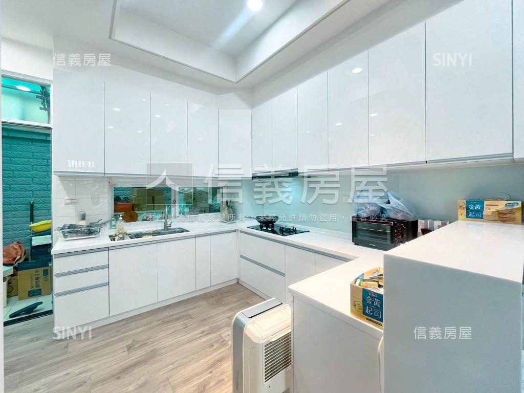 佛朗明哥社區型邊間別墅房屋室內格局與周邊環境