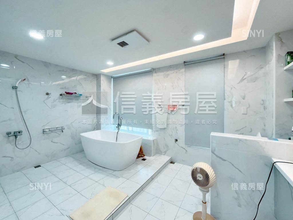 佛朗明哥社區型邊間別墅房屋室內格局與周邊環境