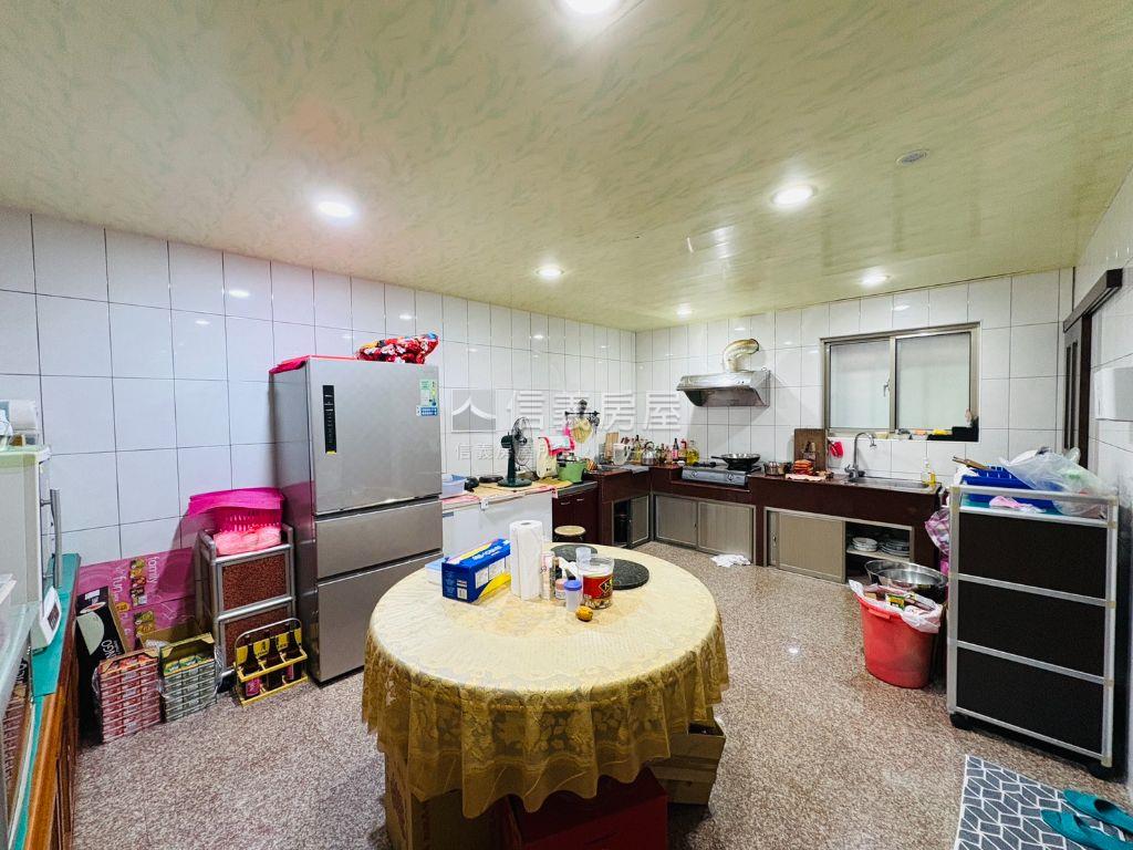 東順街臨路透天廠辦房屋室內格局與周邊環境
