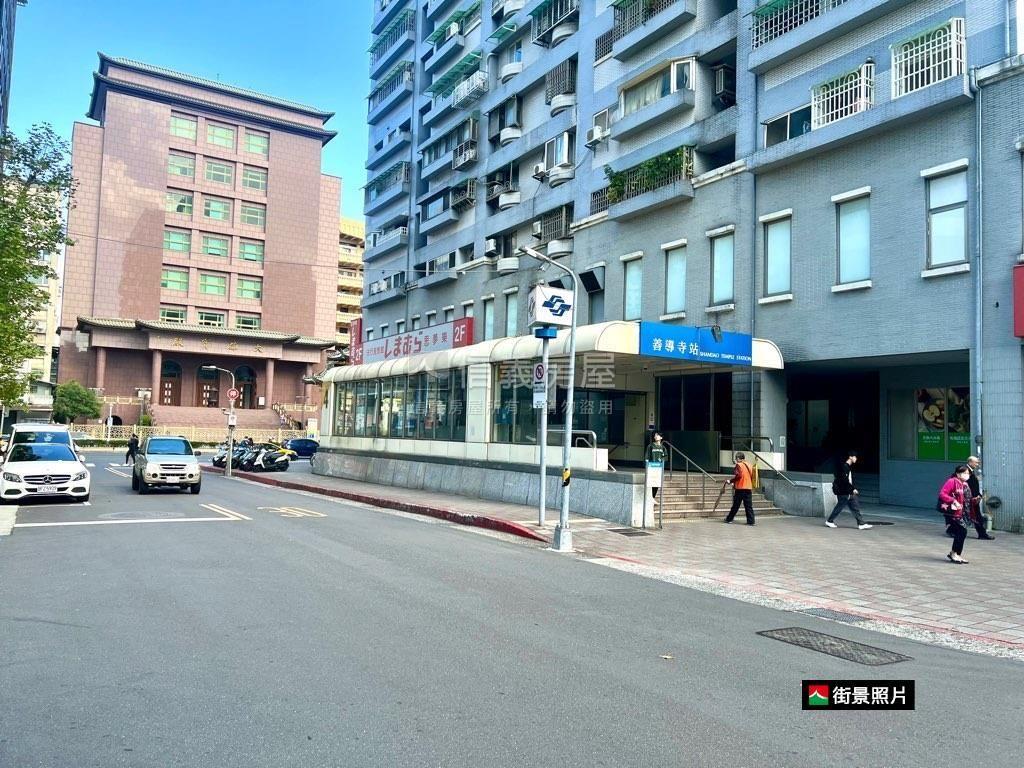 ⭐激推忠孝捷運邊間３房⭐房屋室內格局與周邊環境