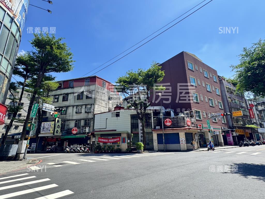 樂華夜市旁三角窗透天店面房屋室內格局與周邊環境