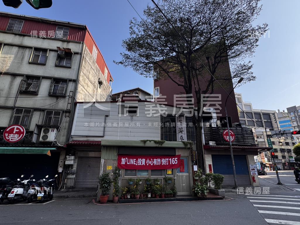 樂華夜市旁三角窗透天店面房屋室內格局與周邊環境