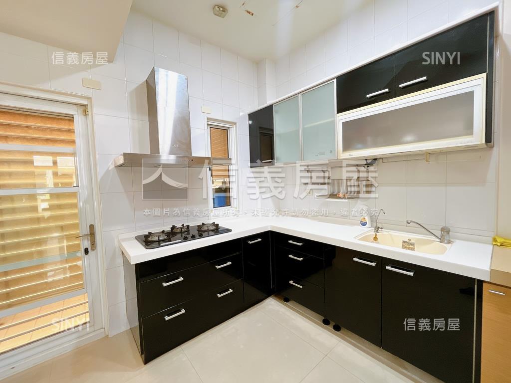 鄉林綠世界震後美透天房屋室內格局與周邊環境