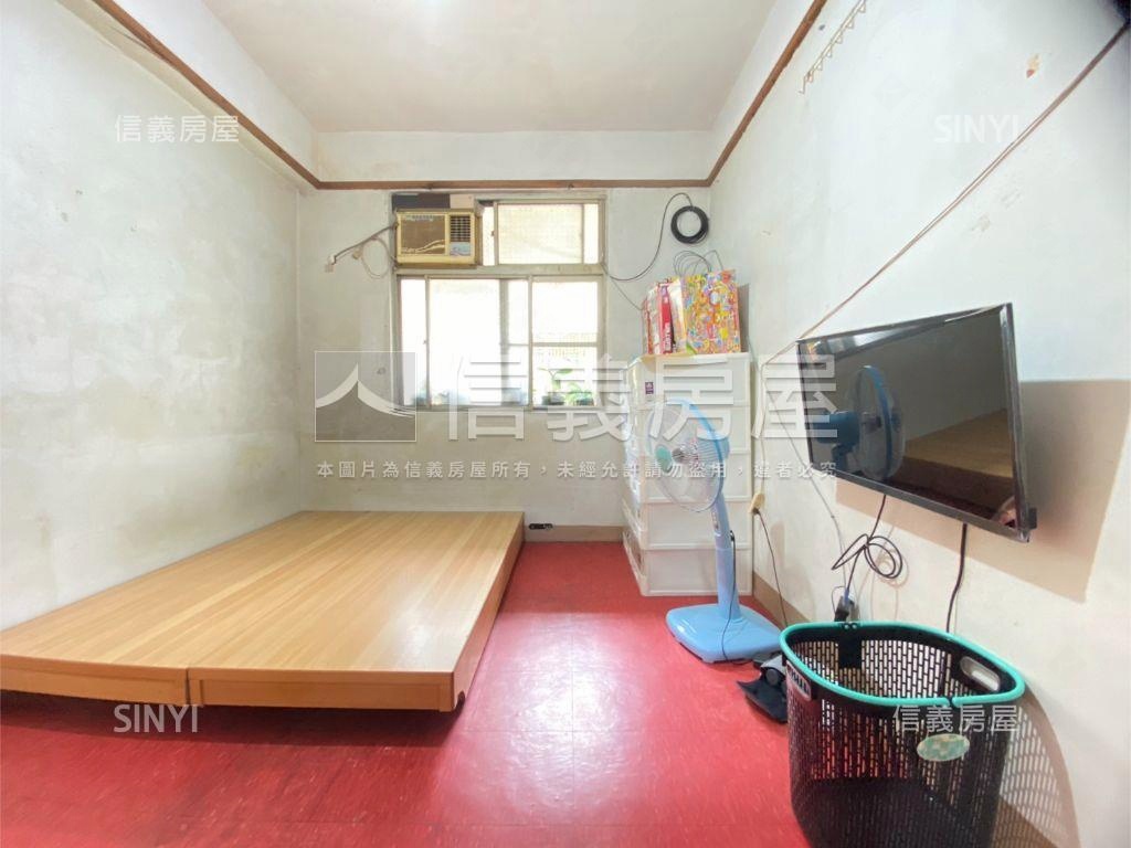 ⭐環球百貨。邊間三房房屋室內格局與周邊環境