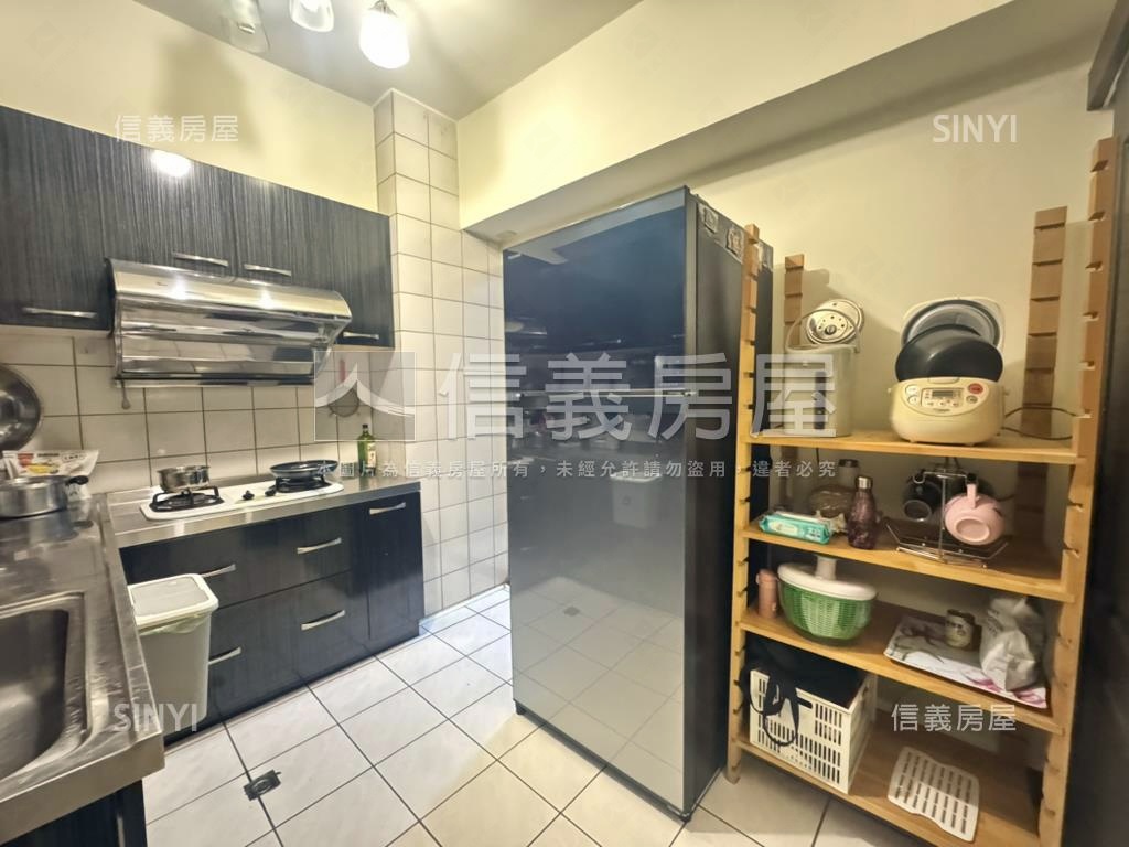 甜甜價高樓美四房房屋室內格局與周邊環境