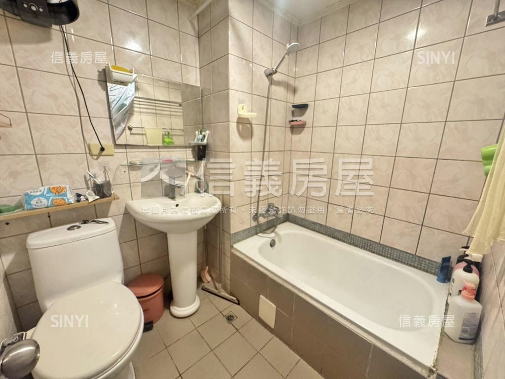 甜甜價高樓美四房房屋室內格局與周邊環境