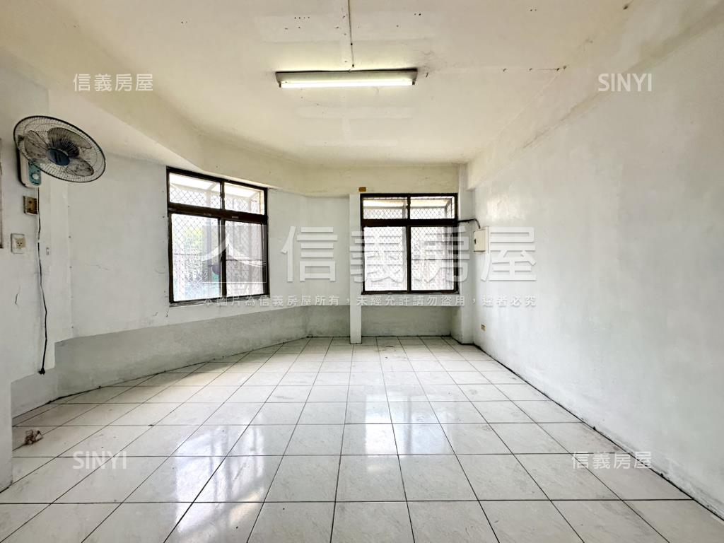 同安路角窗店面房屋室內格局與周邊環境