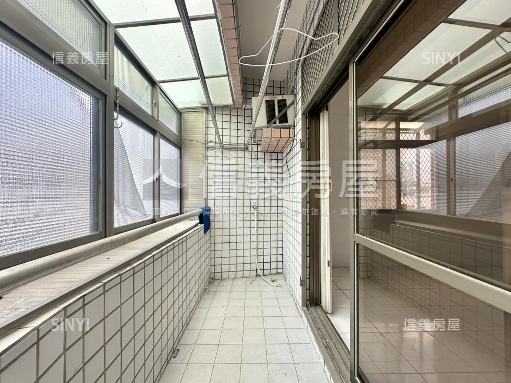同安路角窗店面房屋室內格局與周邊環境