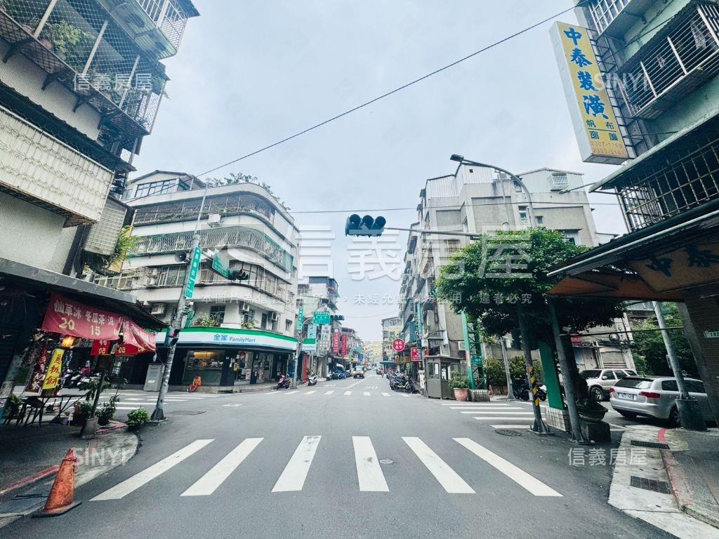 ✓低總價萬青街店面房屋室內格局與周邊環境