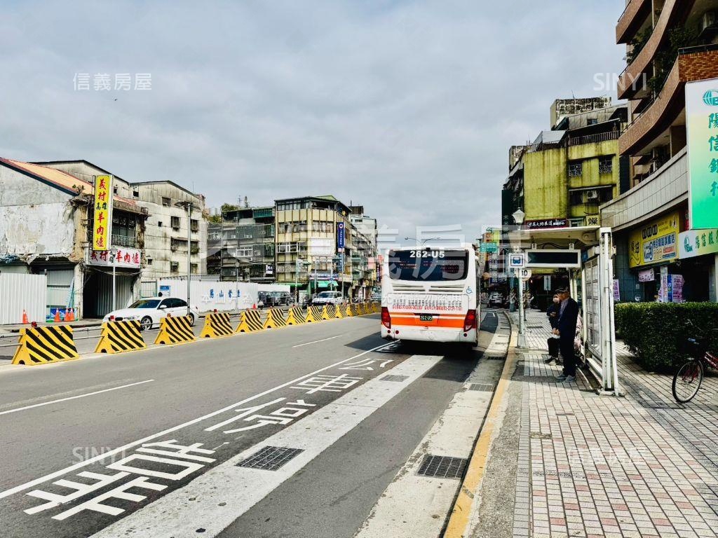 ✓低總價萬青街店面房屋室內格局與周邊環境