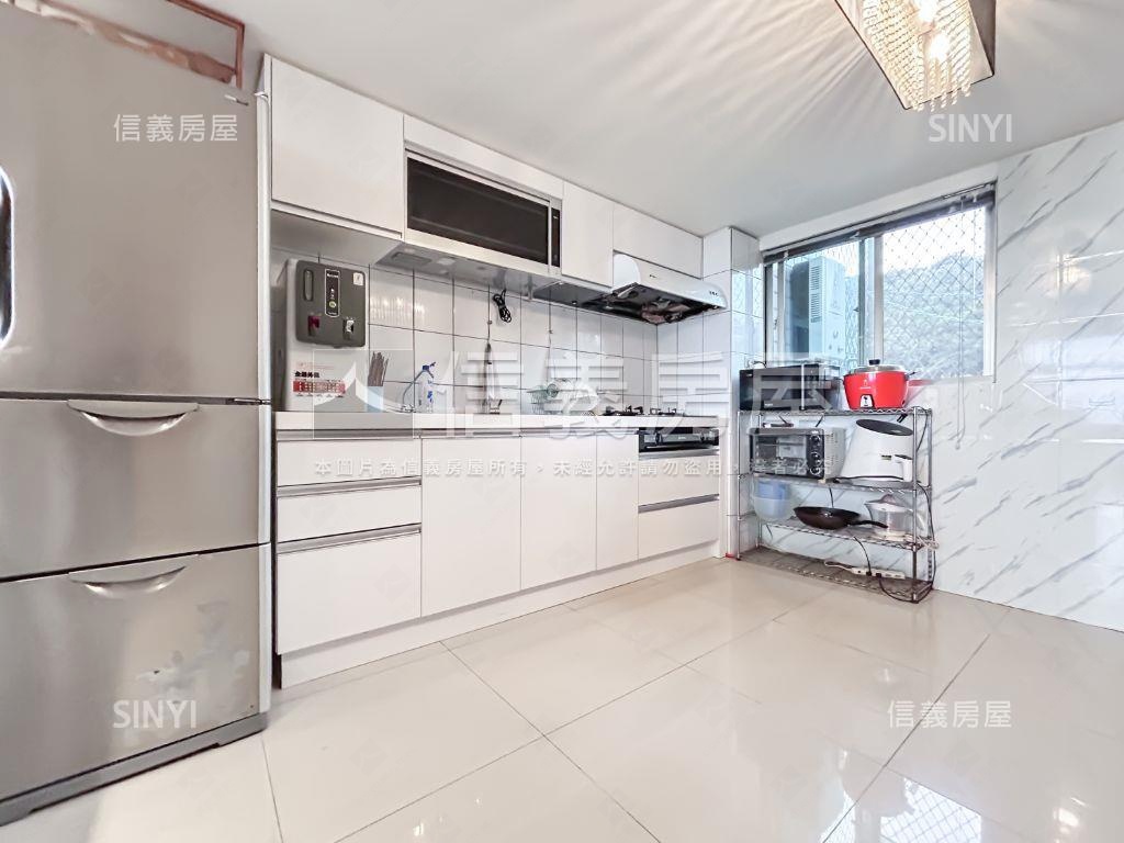 稀有中研宏觀景觀三房車位房屋室內格局與周邊環境