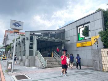 民族西路邊間方正華廈