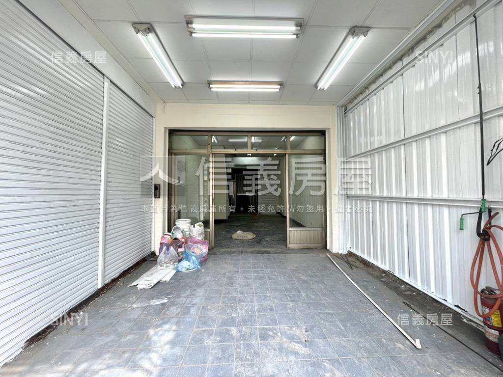 五甲二路熱鬧精美透店房屋室內格局與周邊環境
