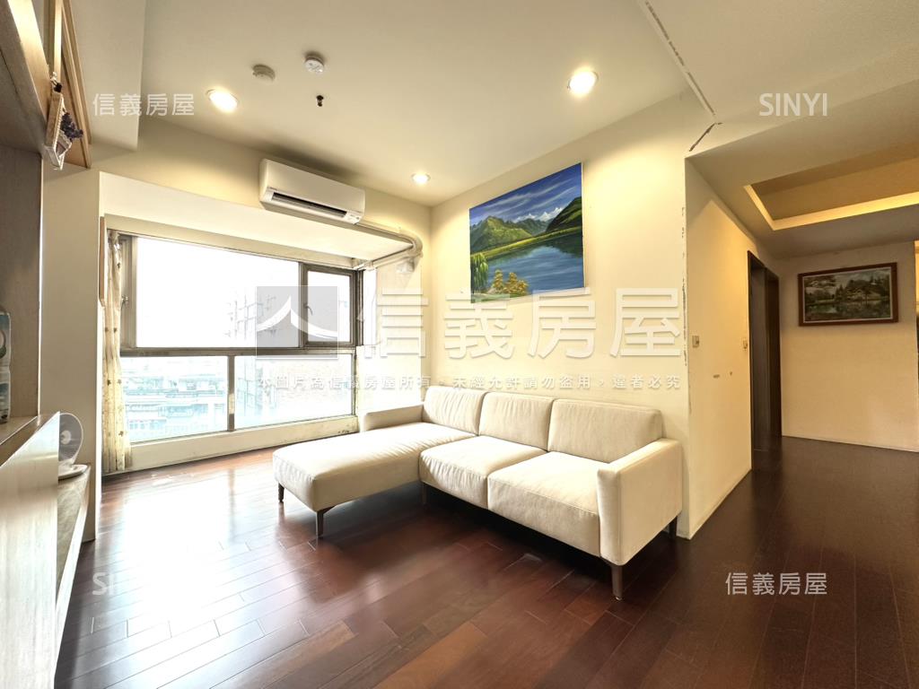 長隄邊間高樓電梯兩房房屋室內格局與周邊環境