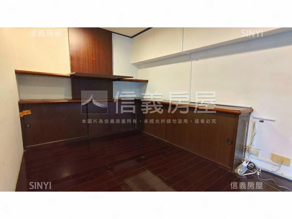 少年頭家邊間有景觀房屋室內格局與周邊環境