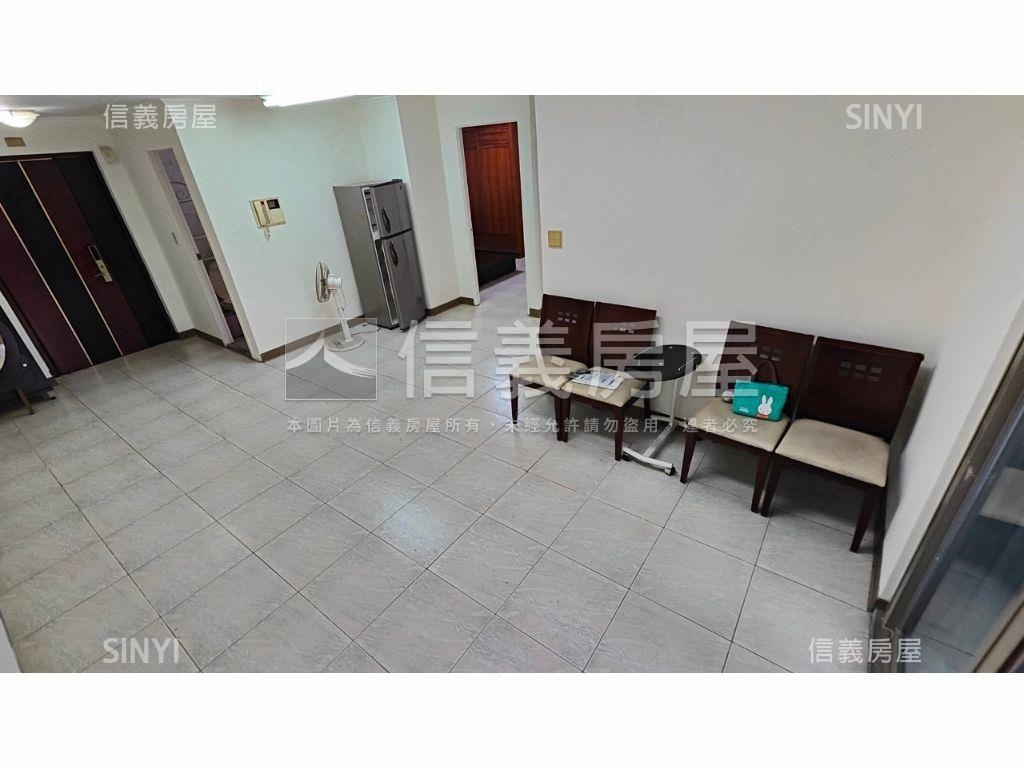 力霸山河高樓精品２房房屋室內格局與周邊環境
