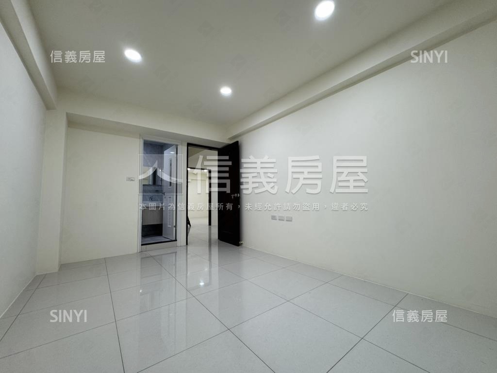 近萬隆捷運★電梯三房房屋室內格局與周邊環境