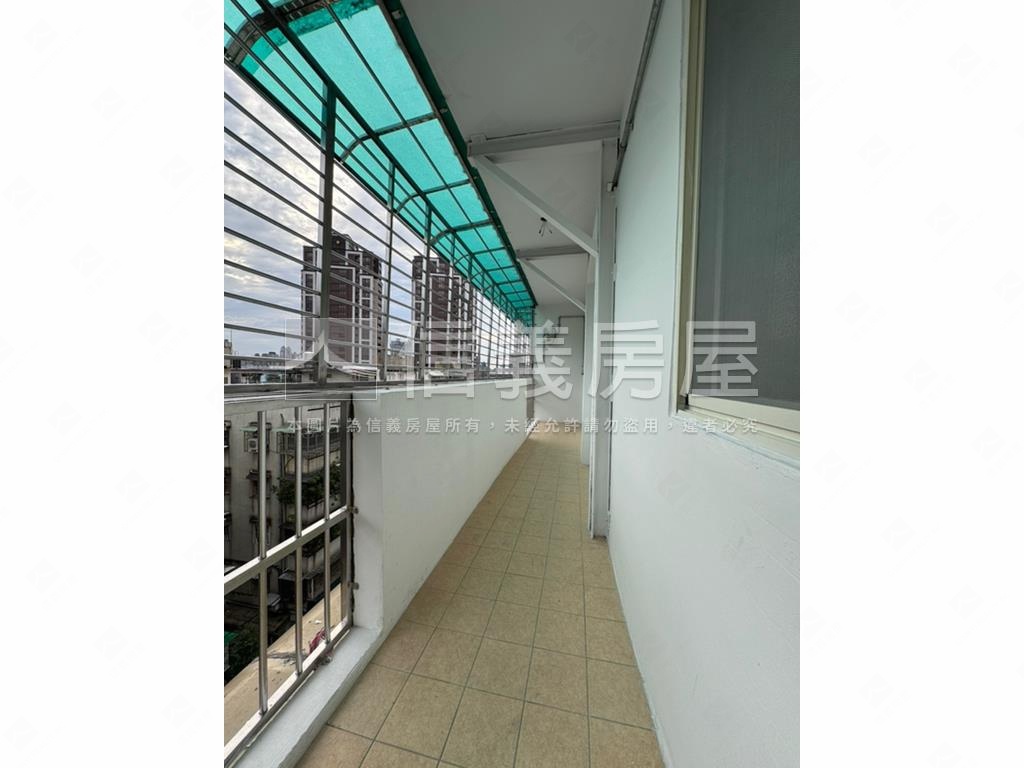 近萬隆捷運★電梯三房房屋室內格局與周邊環境