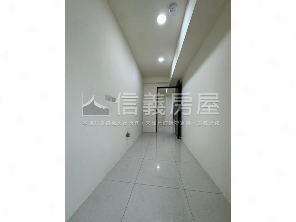 近萬隆捷運★電梯三房房屋室內格局與周邊環境