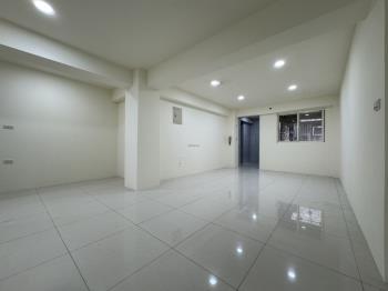 近萬隆捷運★電梯三房