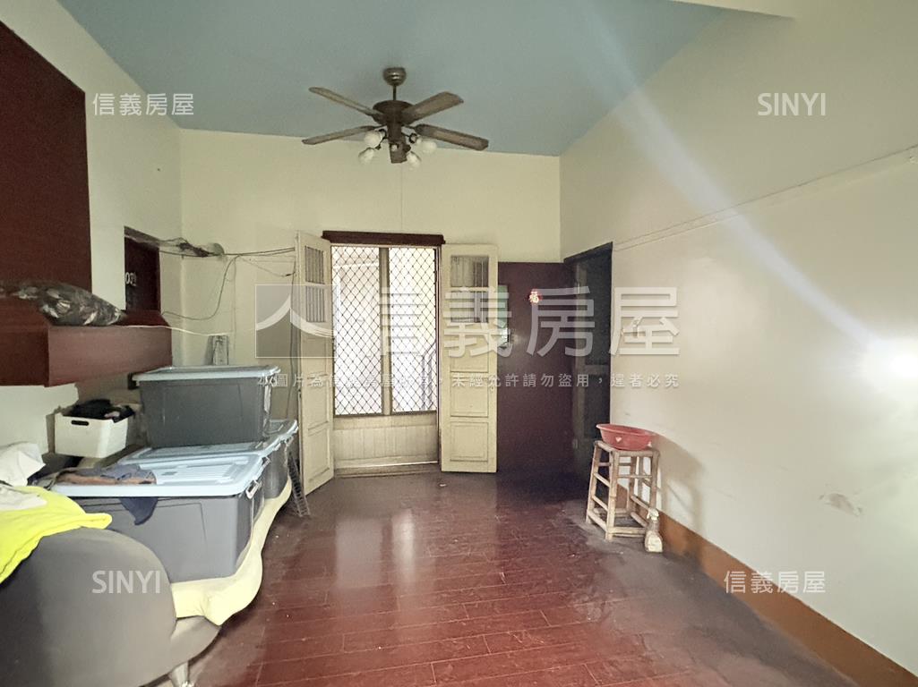 柳營車站｜約１２米金店地房屋室內格局與周邊環境