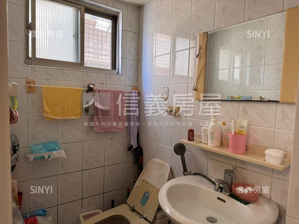 大有冠倫稀有邊間成家３房房屋室內格局與周邊環境