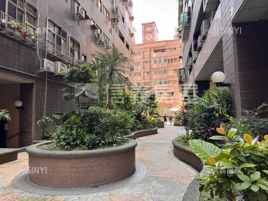 大有冠倫稀有邊間成家３房房屋室內格局與周邊環境