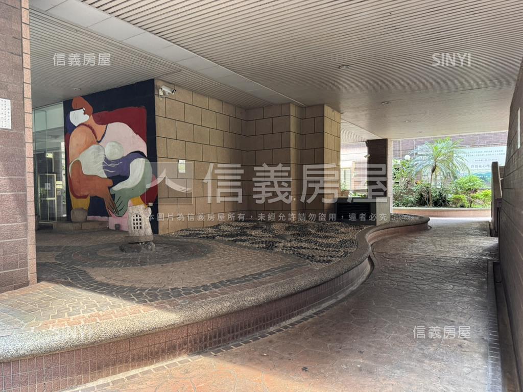 大有冠倫稀有邊間成家３房房屋室內格局與周邊環境
