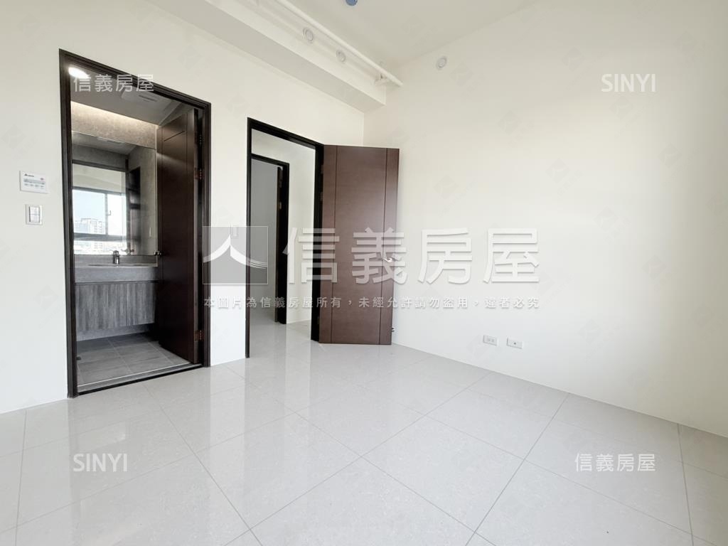 城揚．保泰一品三房平車房屋室內格局與周邊環境