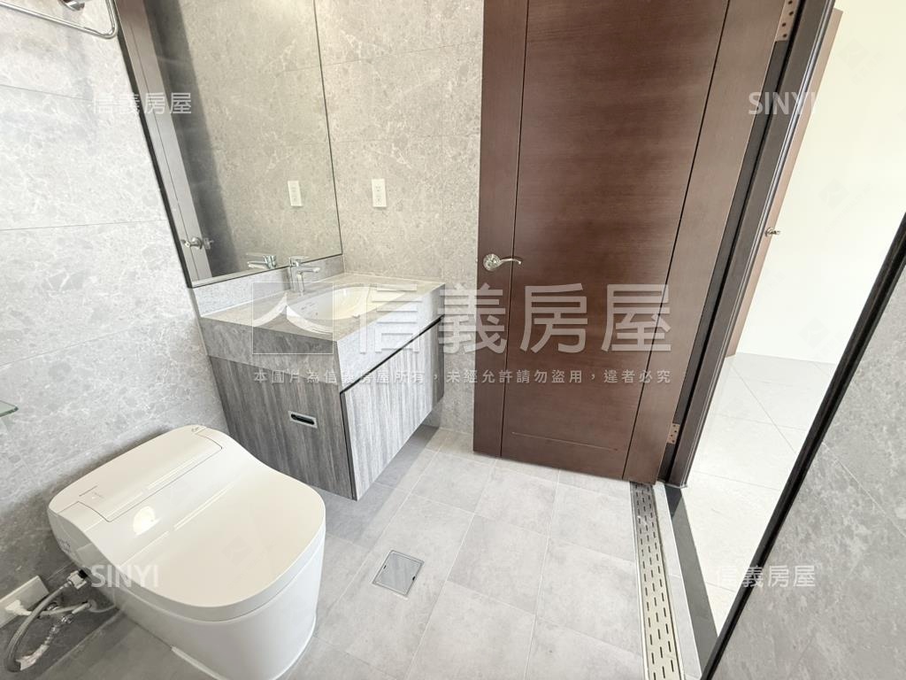 城揚．保泰一品三房平車房屋室內格局與周邊環境