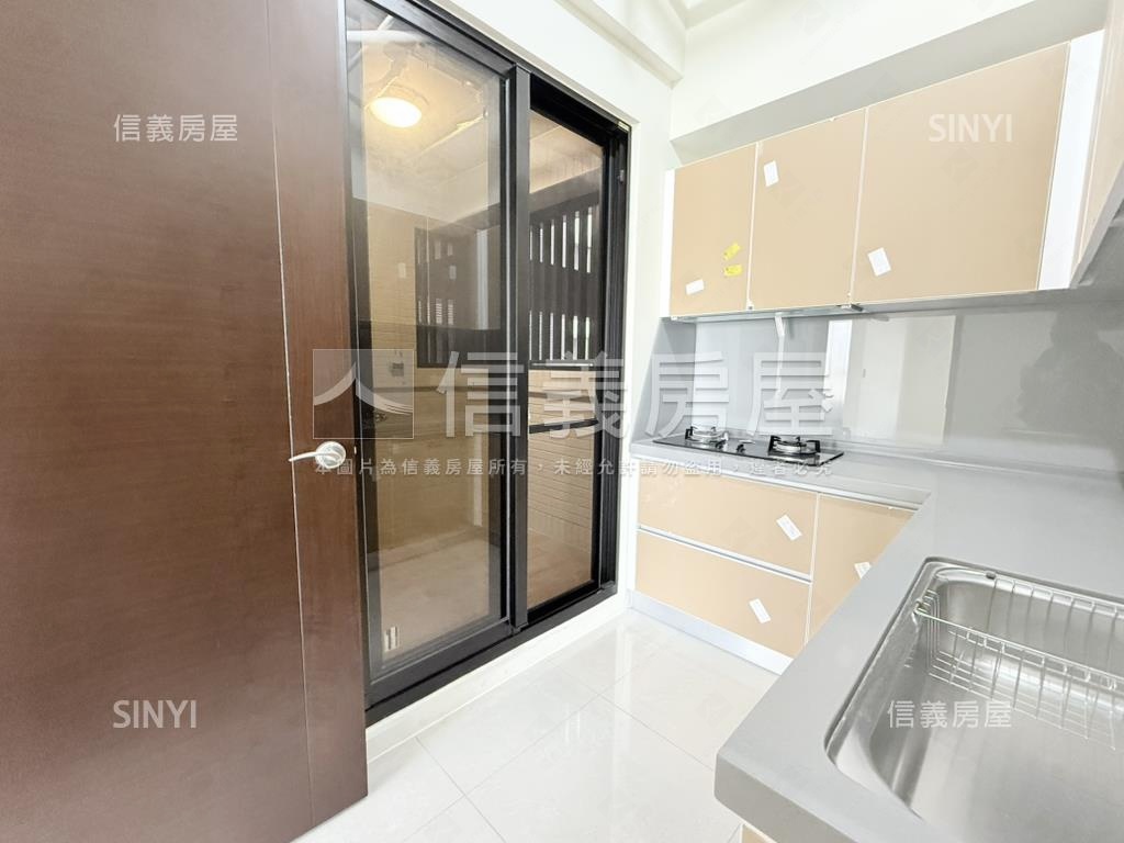 城揚．保泰一品三房平車房屋室內格局與周邊環境