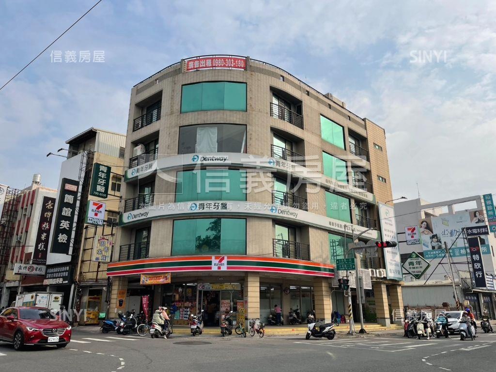 鳳山光復正路稀有金透店房屋室內格局與周邊環境