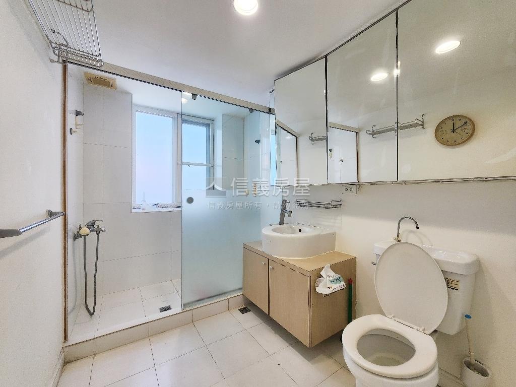 ┐逸園┌山景明亮樓中樓房屋室內格局與周邊環境