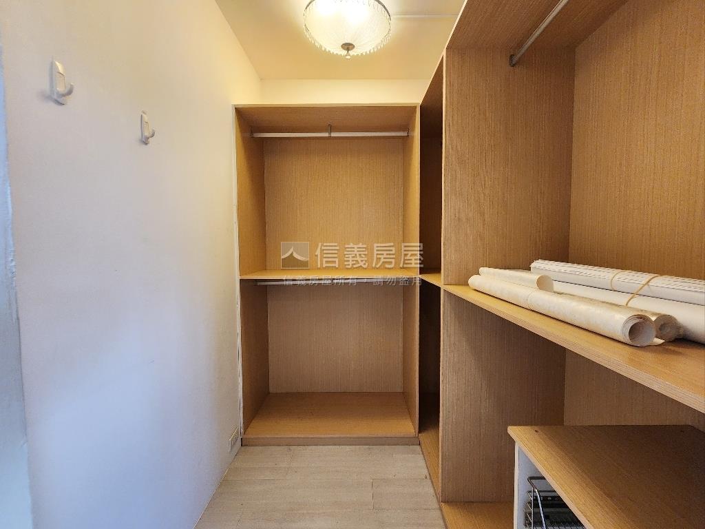 ┐逸園┌山景明亮樓中樓房屋室內格局與周邊環境