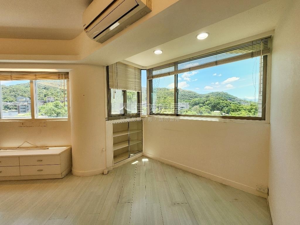 ┐逸園┌山景明亮樓中樓房屋室內格局與周邊環境