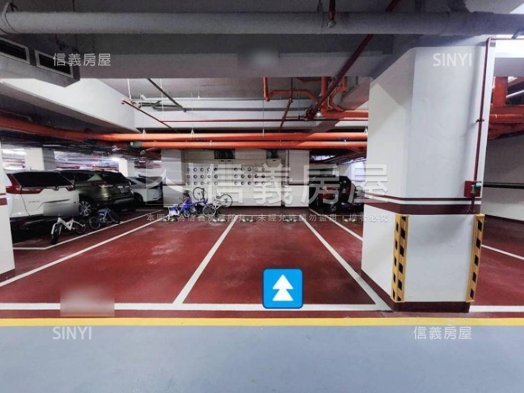 專任勤樸悅圓景觀三房車位房屋室內格局與周邊環境