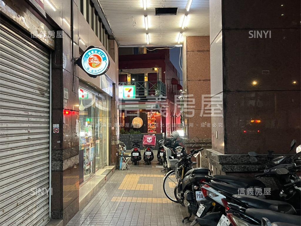 經國路典雅三房車位房屋室內格局與周邊環境