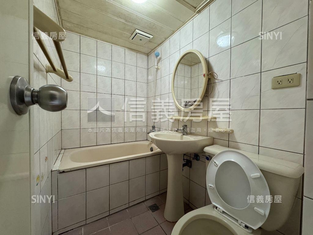 中清路水湳美麗３房平車房屋室內格局與周邊環境