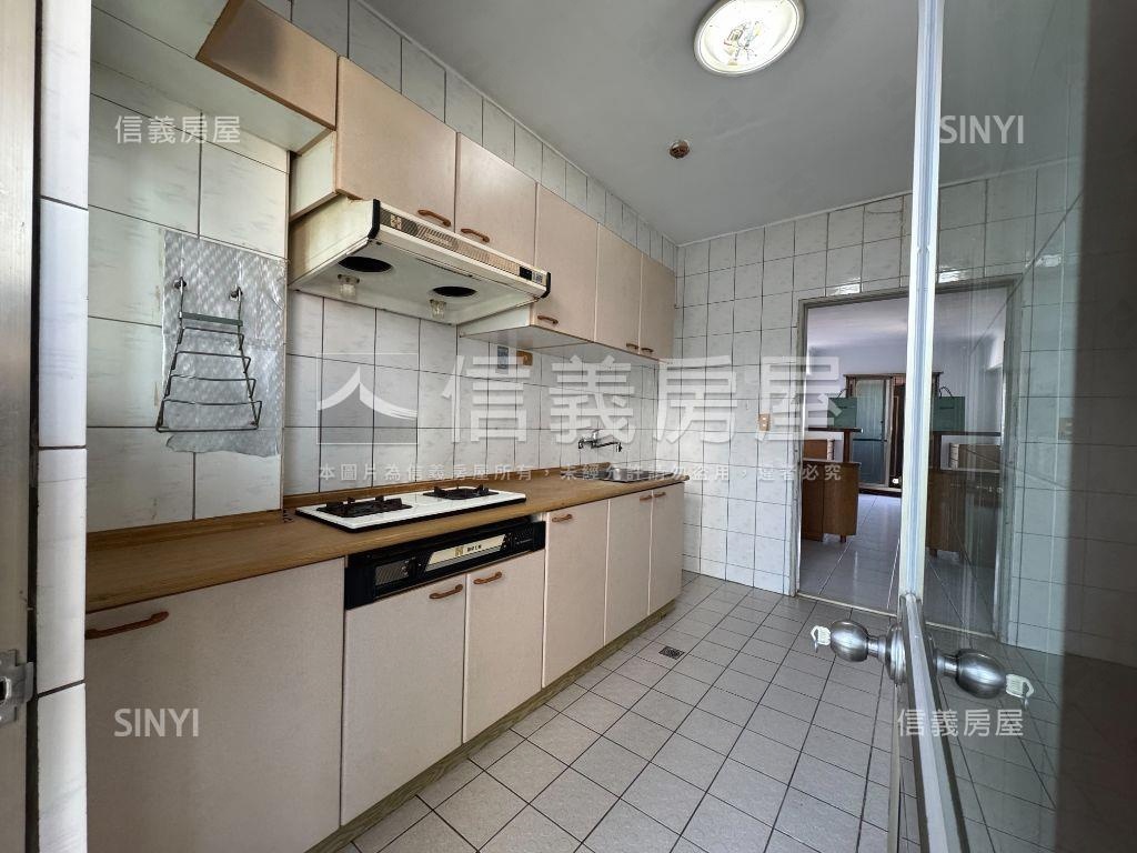 中清路水湳美麗３房平車房屋室內格局與周邊環境