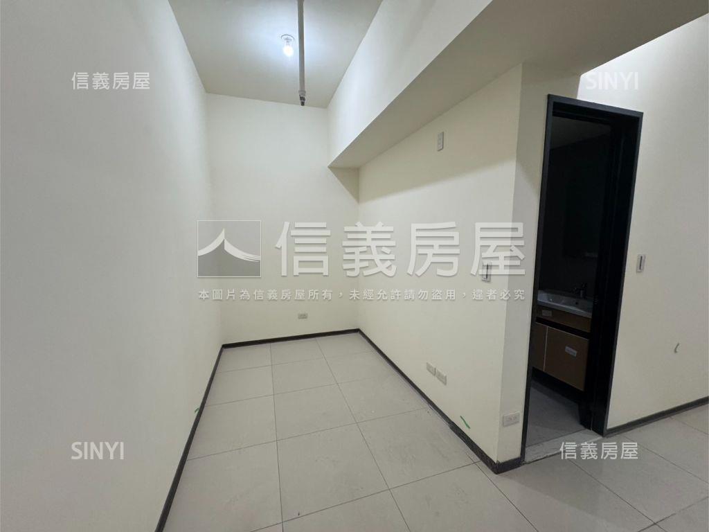 漢皇盛世稀有２房附車位房屋室內格局與周邊環境