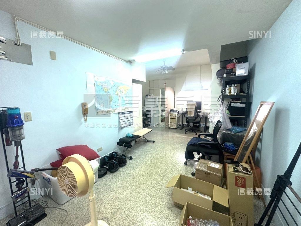 南港低總邊間三樓美寓房屋室內格局與周邊環境