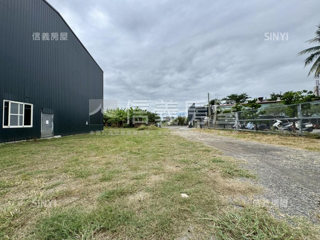 南投草屯地約１３３１坪廠房屋室內格局與周邊環境