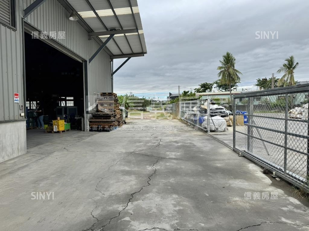 南投草屯地約１３３１坪廠房屋室內格局與周邊環境