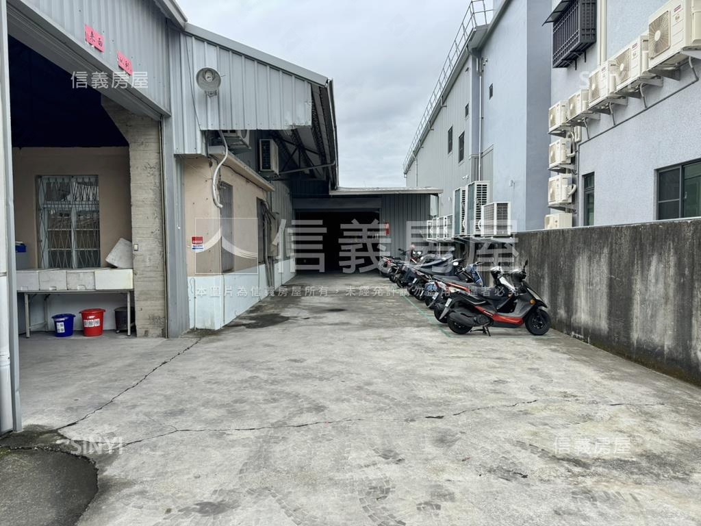 南投草屯地約１３３１坪廠房屋室內格局與周邊環境