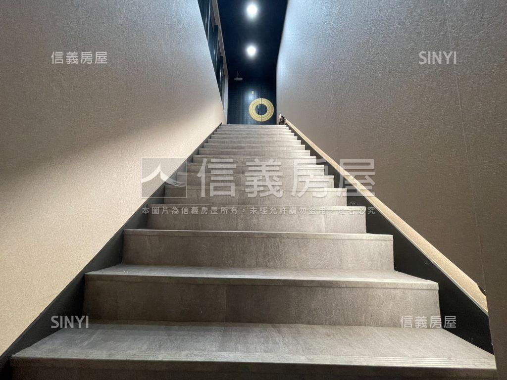 正★仁愛路★質感裝潢店辦房屋室內格局與周邊環境