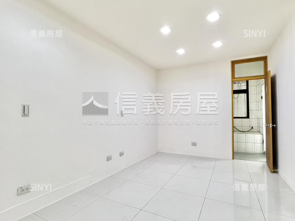 景安成家漂亮邊間２樓房屋室內格局與周邊環境