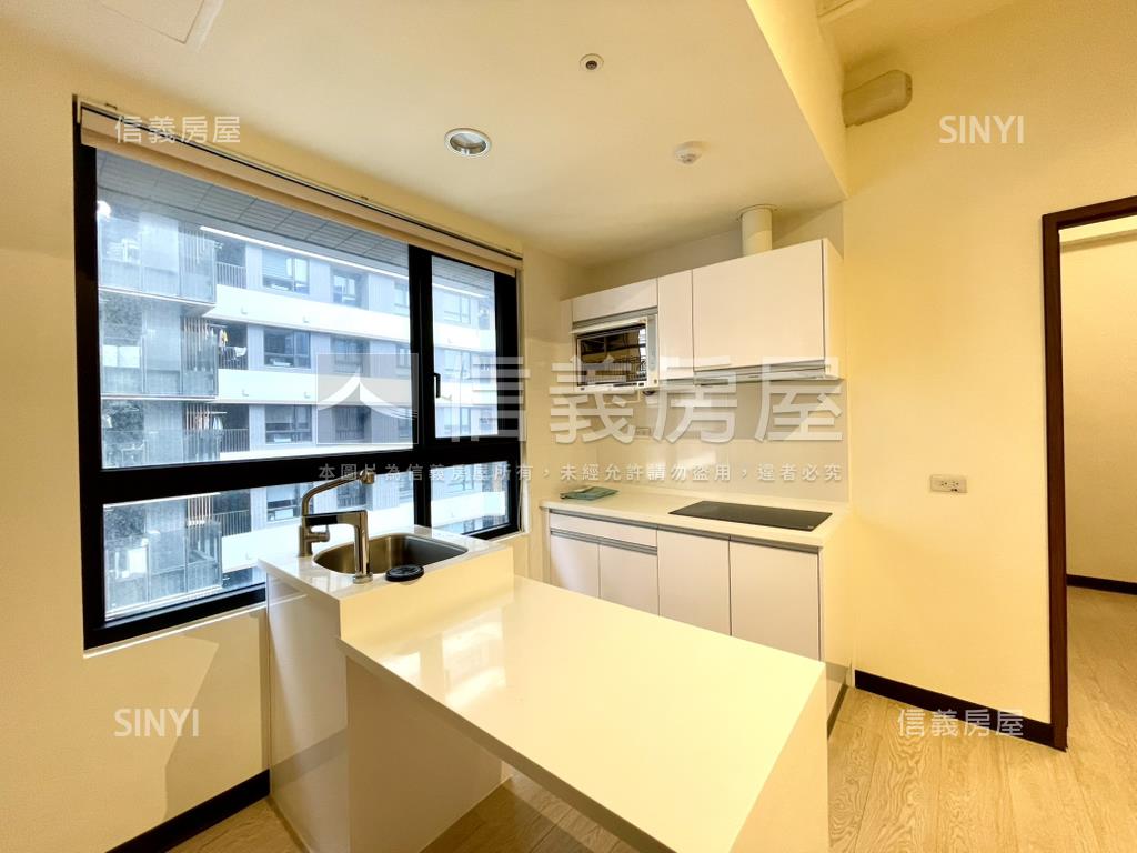 近高鐵娛樂城兩房平車房屋室內格局與周邊環境